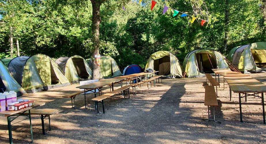 Kampement op de camping Kampement op de camping